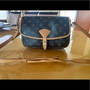 Monogram Louis Vuitton Sologne crossbody